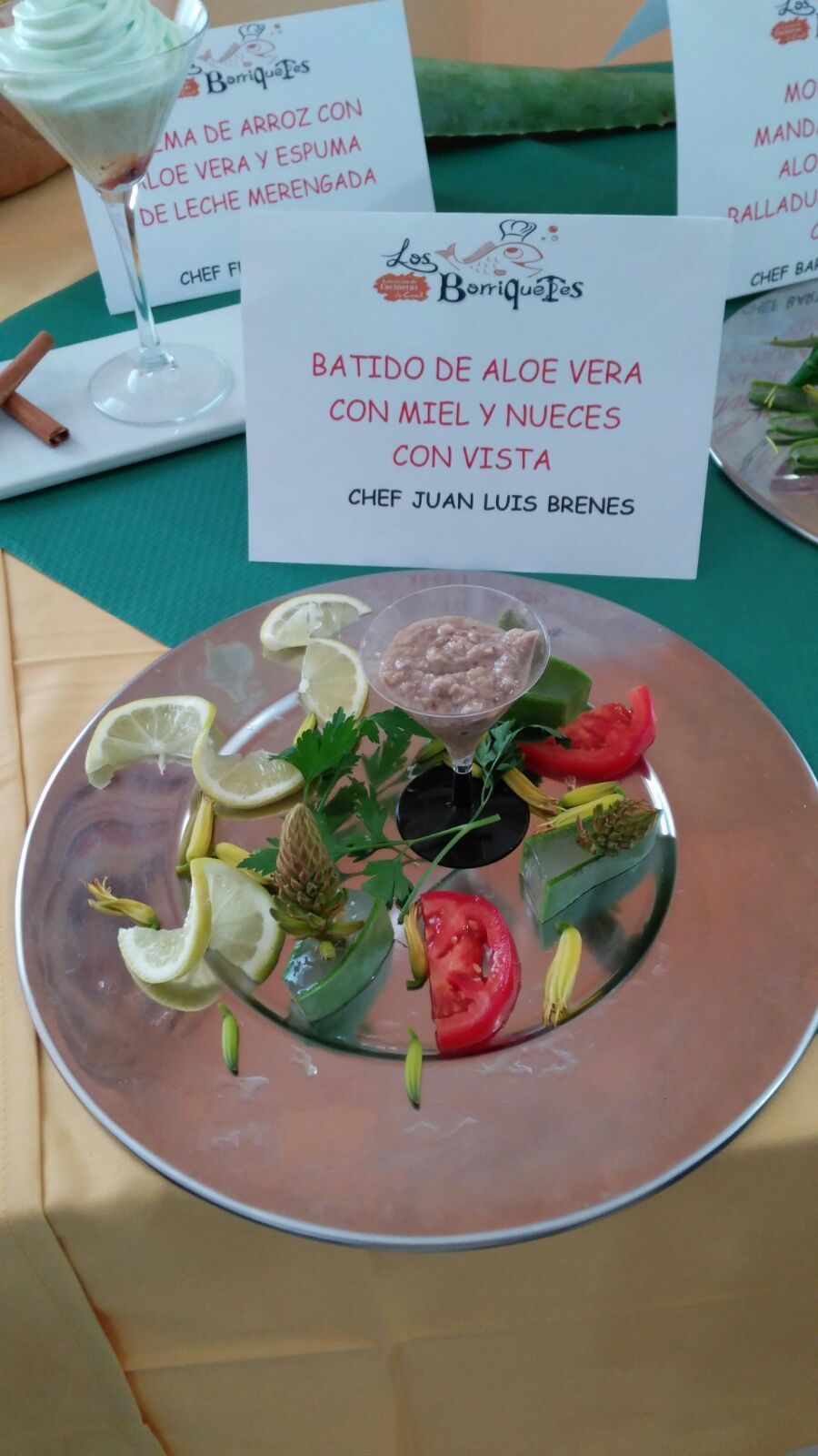 receta de aloe vera. Batido de aloe vera, almendras y miel.
